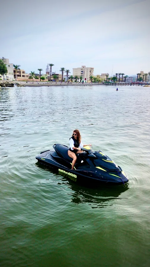 Moto Acuática en el Pacífico